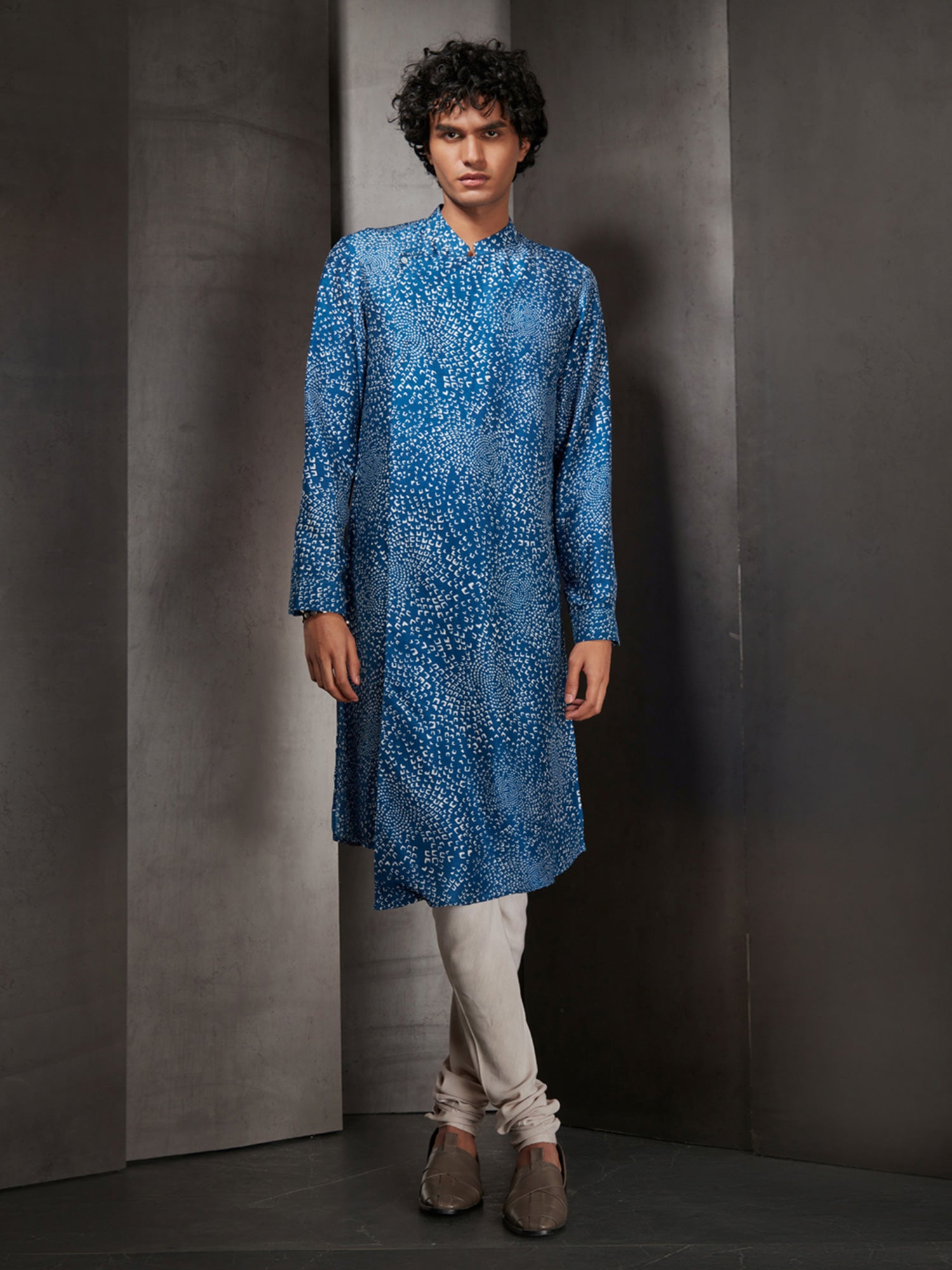 Ethnic Sets – Rohit Gandhi & Rahul Khanna