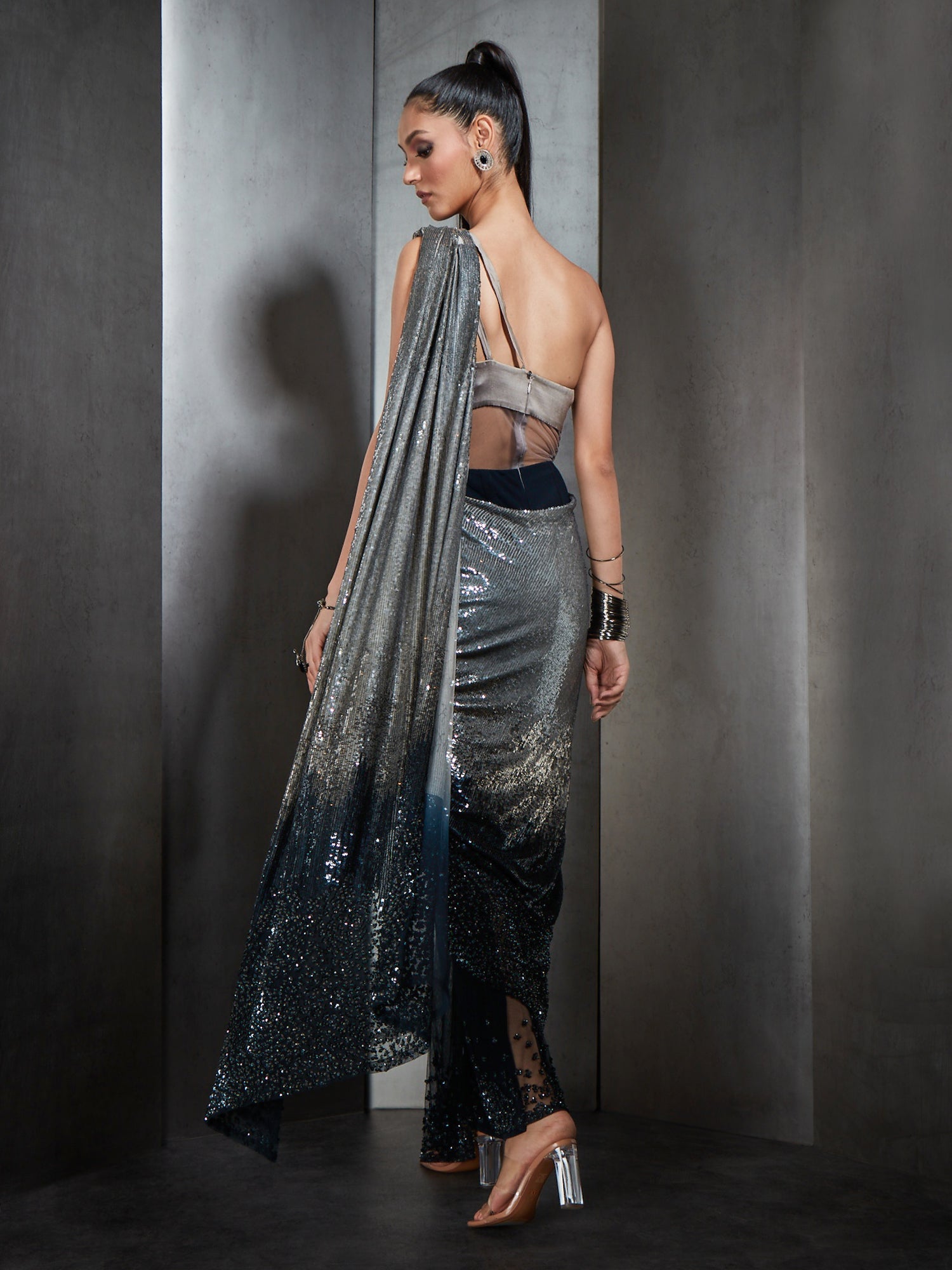 Black Embellished Saree Gown Design by VIVEK PATEL at Pernia's Pop Up Shop  2024