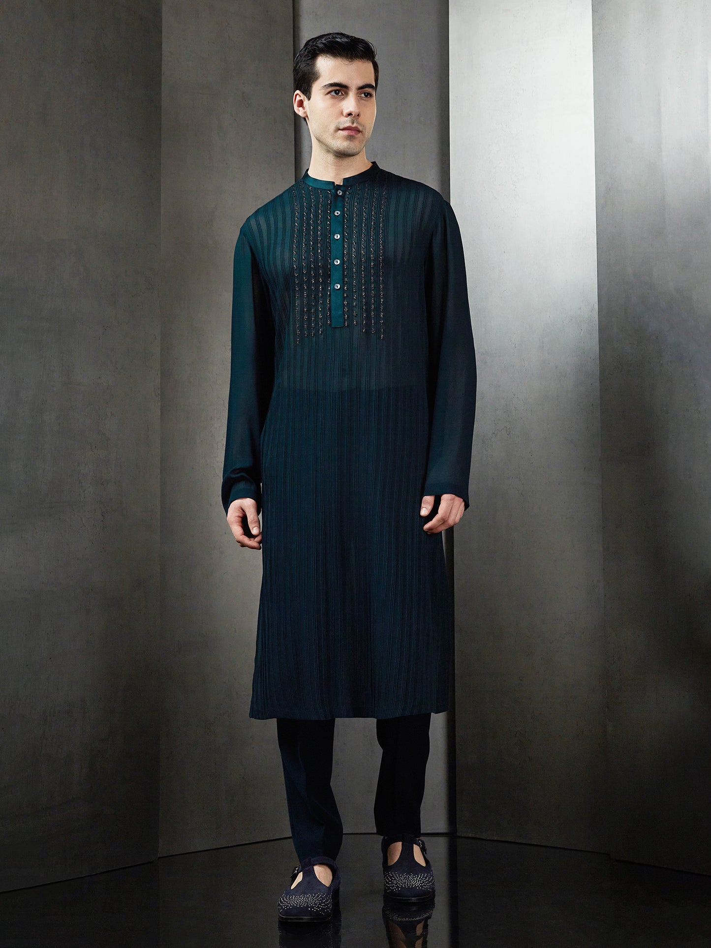 Spaced Out Pintuck Kurta Set